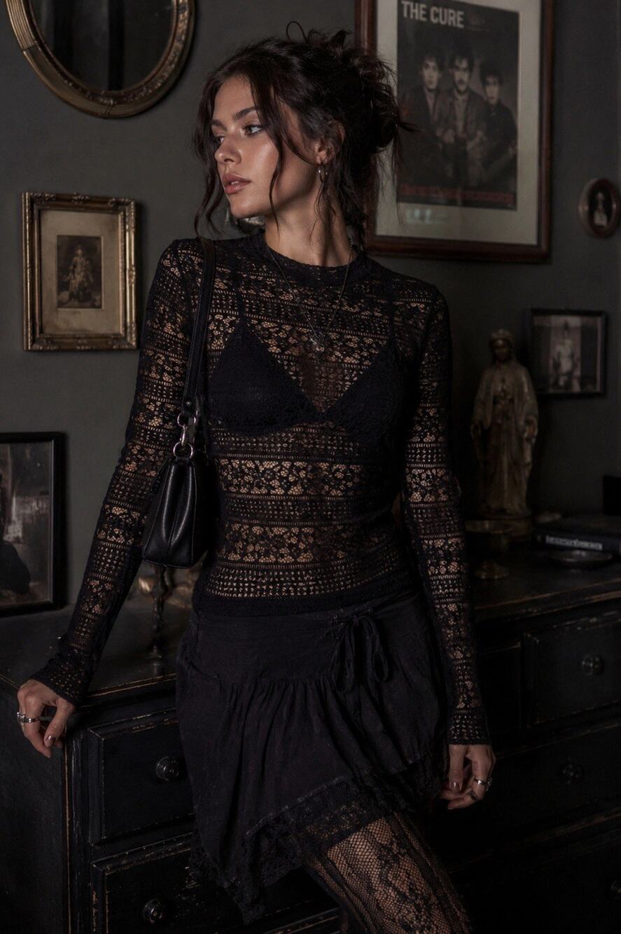 NWT Mango Black Sheer Lace Top Whimsigoth Grunge Romantic 90s Y2K Mesh Sz S